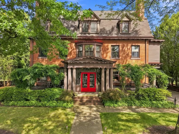 5427 Forbes Ave, Pittsburgh, PA 15217