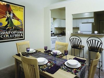 2nd image of 6 Sunny Meadow Ct APT 302