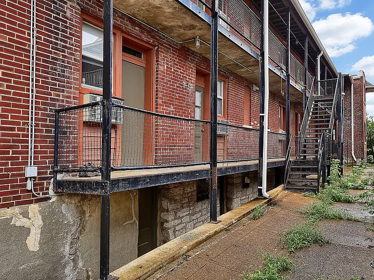 3915 Hereford St #2N — Photo 8