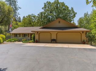 17290 Ridge Rd, Pine Grove, CA 95665