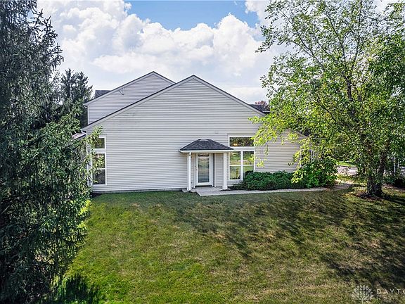 3rd image of 7141 Brookmeadow Dr