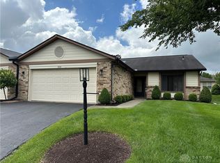 220 Wrenwood Ct, Englewood, OH