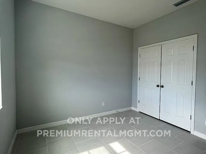1415 Grassland Ave — Photo 5