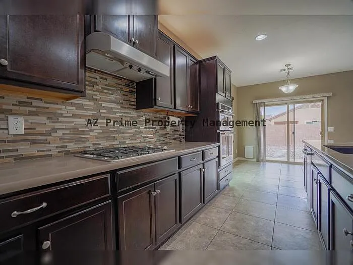 671 E Blossom Rd — Photo 7