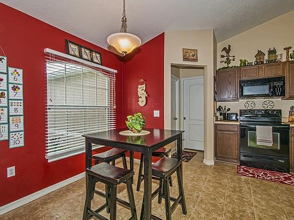 5th image of 8414 Greystone Dr