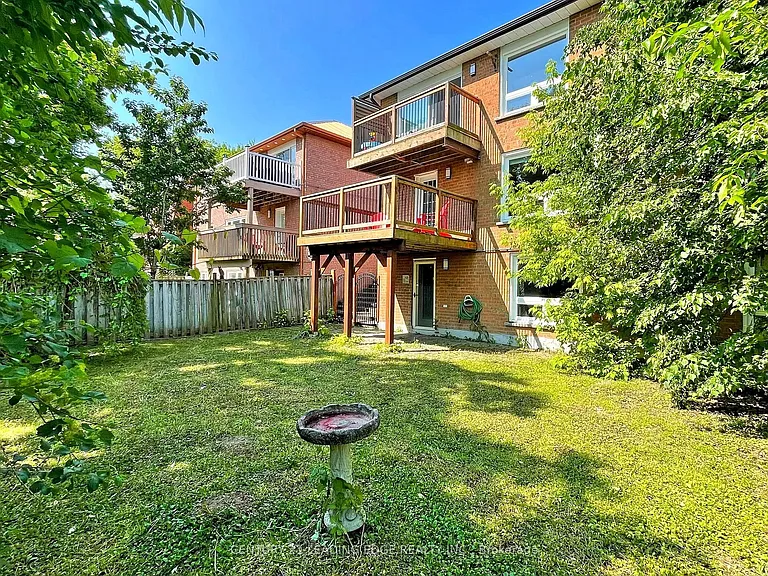 61 Garden St #LOWER — Photo 4