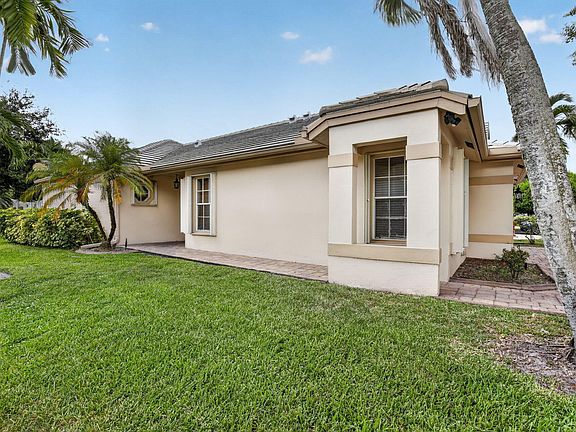 4th image of 2640 Millwood Court