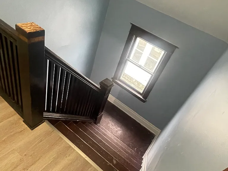 473 Olympic Ave — Photo 6