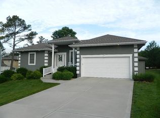 602 154th Cir, Basehor, KS 66007