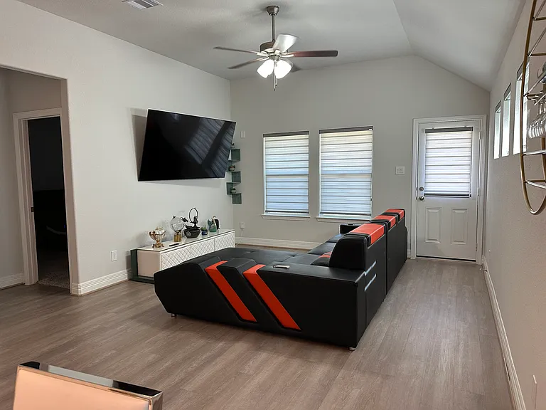 15515 Sailpoint Ln — Photo 10