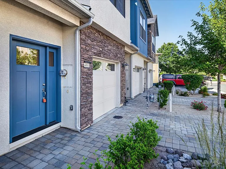 4860 Ciarra Kennedy Ln — Photo 3