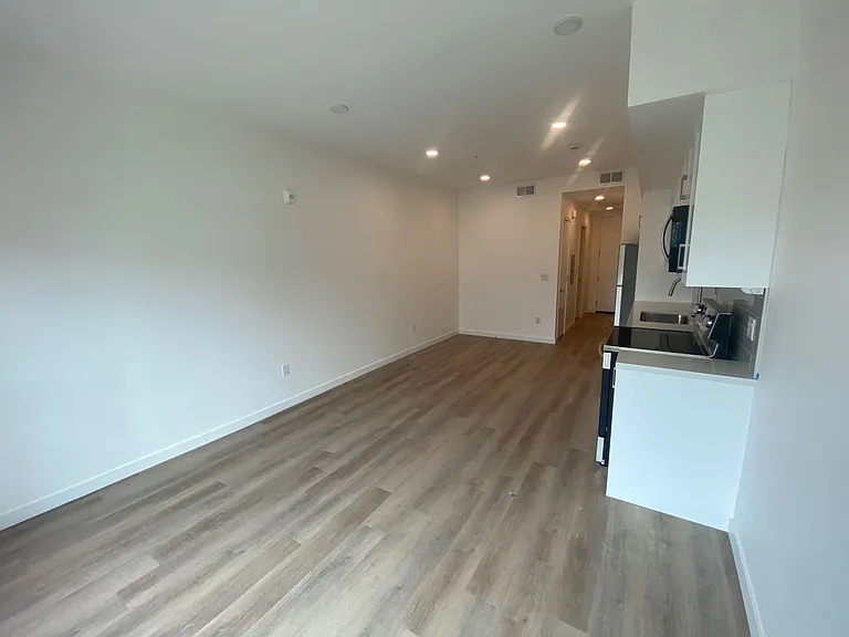 4015 Richmond St #205 — Photo 11