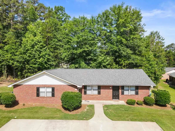 Jackson Place Apartments