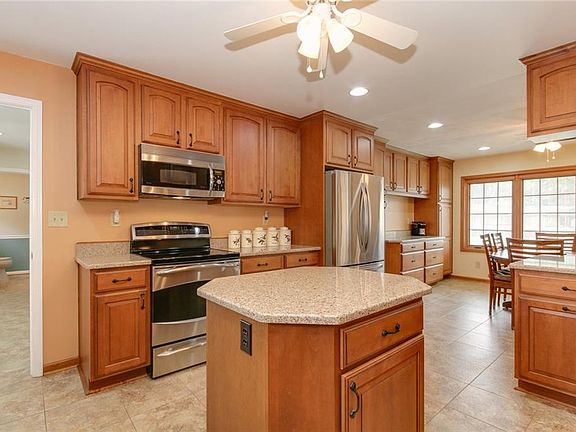 3rd image of 4608 Dolly Madison Ln