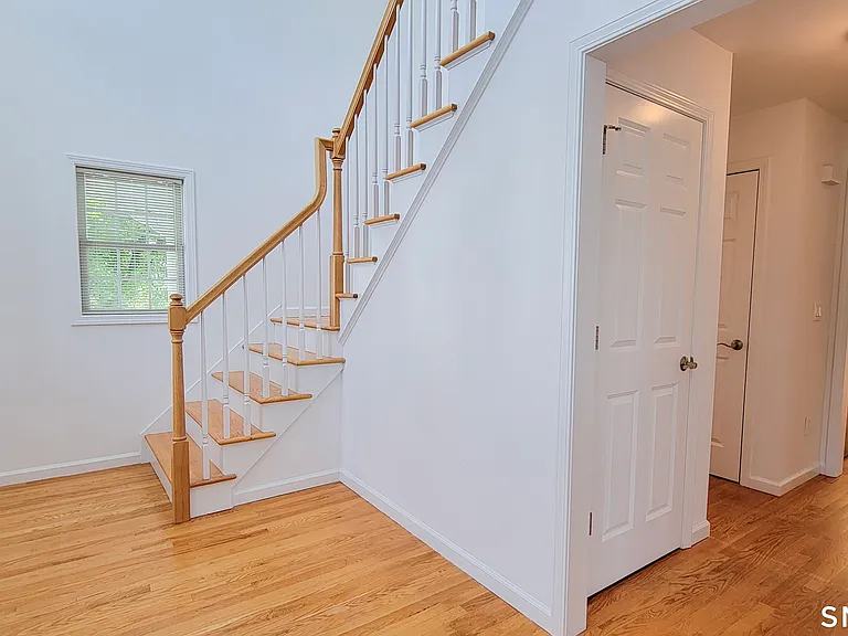 65 East Ave — Photo 5