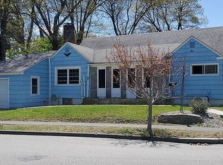 11 Hunthurst Cir, Worcester, MA 01602
