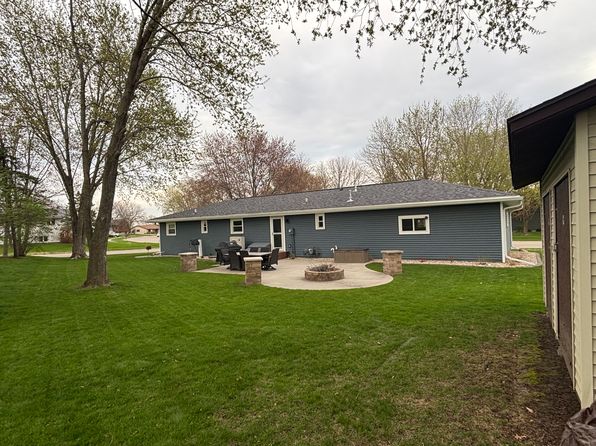 811 Spahn Dr, Waunakee, WI 53597