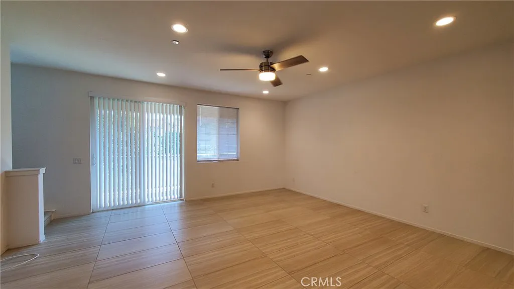 4 bed, 3.5 bath, 2242 sqft, $3,700 — Photo 2
