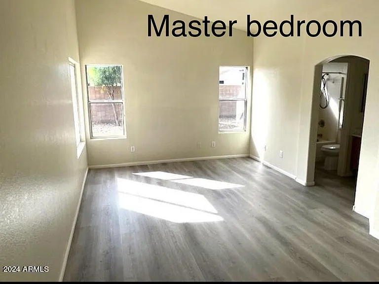 12402 N 41st Ave — Photo 5