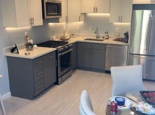556 Leland Ave, San Francisco, CA 94134