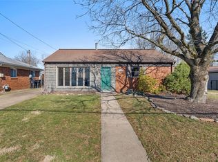 109 Eastern Ave, Coraopolis, PA