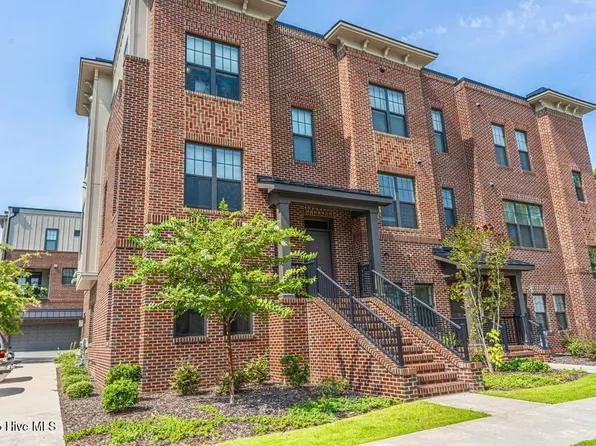 10 Brownstone Lane, Southern Pines, NC 28387