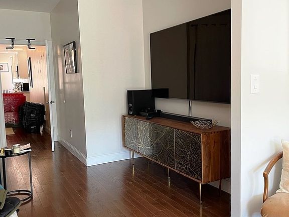3rd image of 91 Greenpoint Ave APT 5
