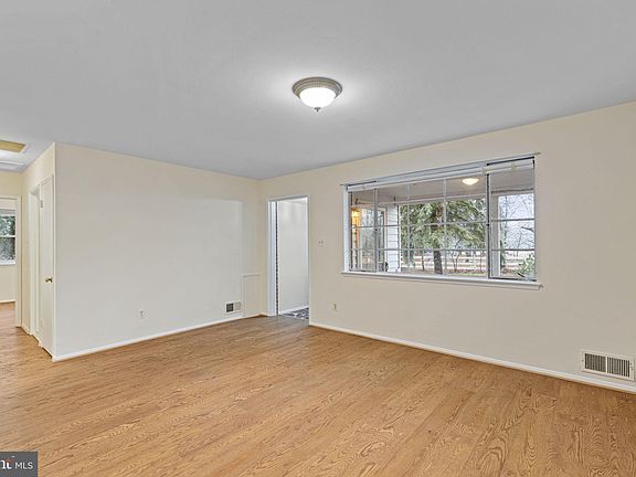 5th image of 4954 Catharpin Rd