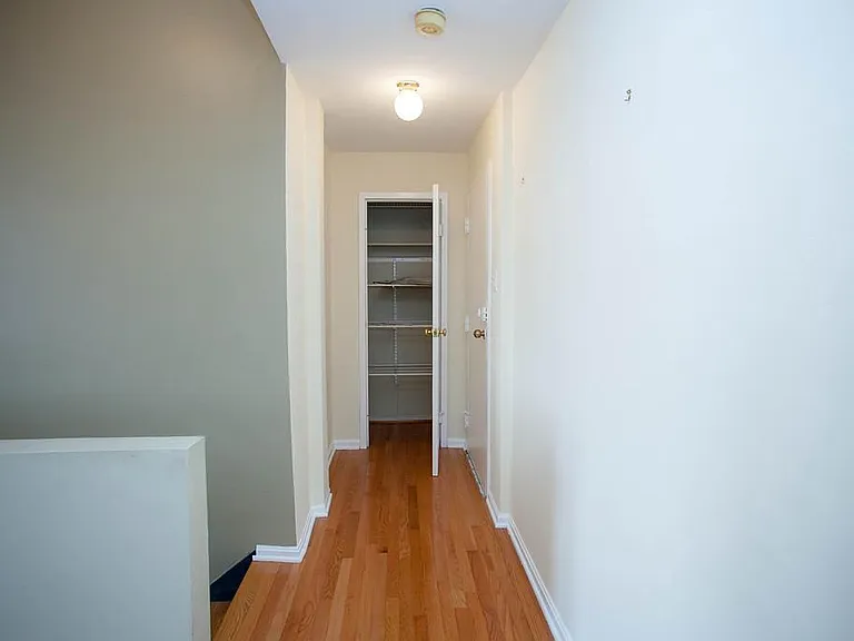 Second floor entrance hall + closet