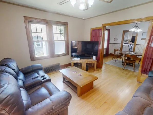 605 9th St, Wisner, NE 68791