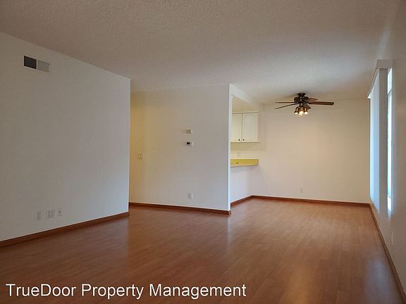 3rd image of 2255 Clover Dr