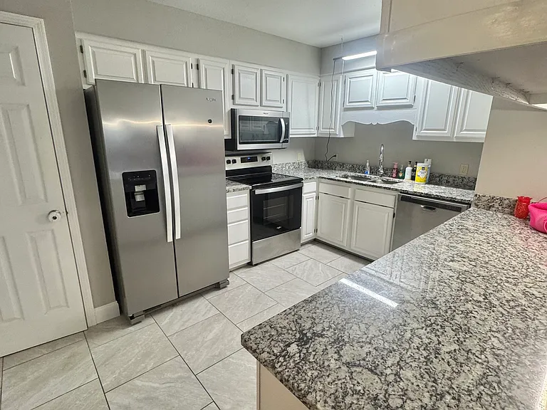 11108 Ragan Ln — Photo 20