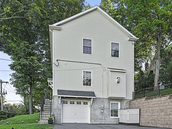 Side View & Garage