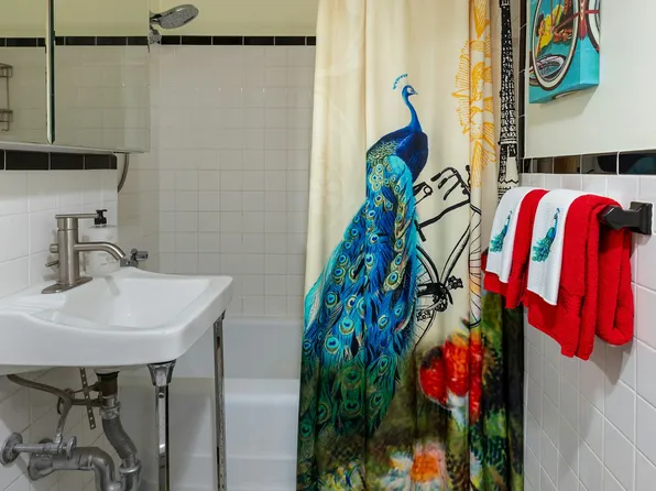 105 West 13th Street image 6 of 10