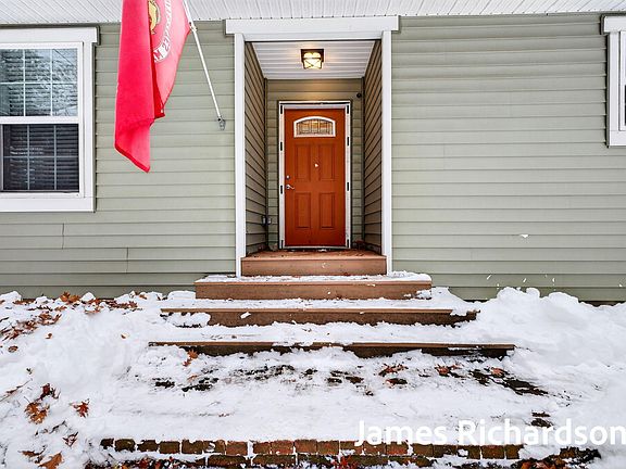 4th image of 11521 144th Ave