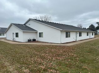 802 Bruce Ct #B, Menomonie, WI 54751