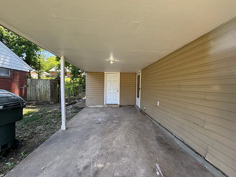 2771 Northmeade Ave — Photo 64