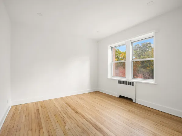 5430 Netherland Avenue image 16 of 23