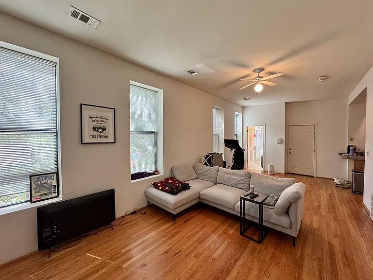 1825 W North Ave #1B — Photo 11