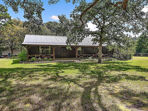 2nd image of 26652 Forest Hills Ln