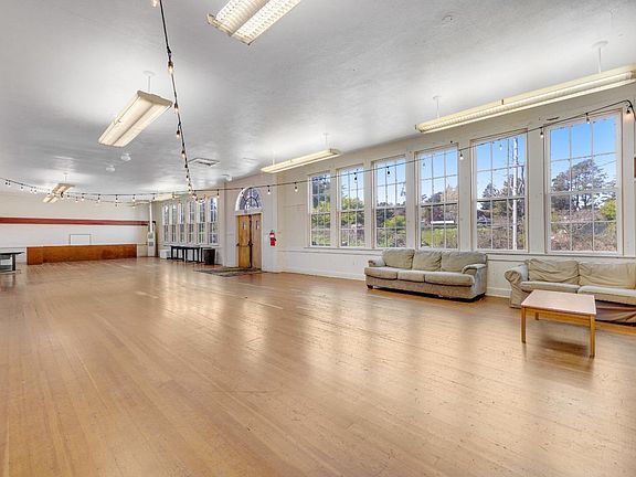 4th image of 14355 School Street