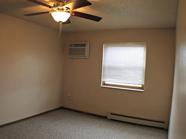 Pinedale Apartments and Red Cedar Townhomes — Photo 6