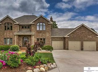 22223 Homestead Rd, Elkhorn, NE 68022