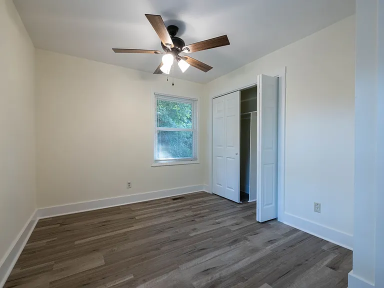 123 Pecan St — Photo 17