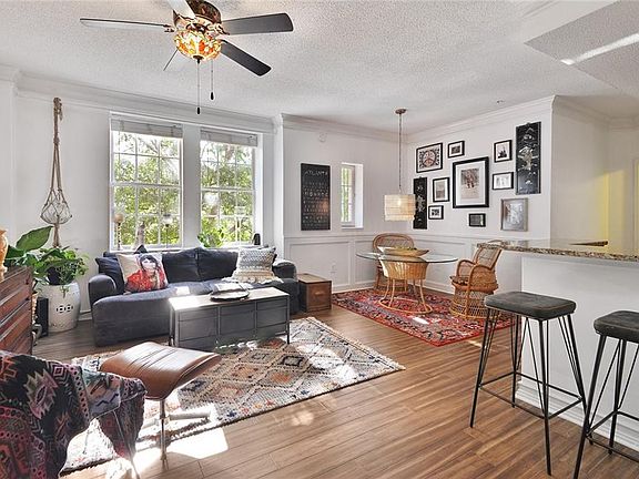 2nd image of 800 Peachtree St NE