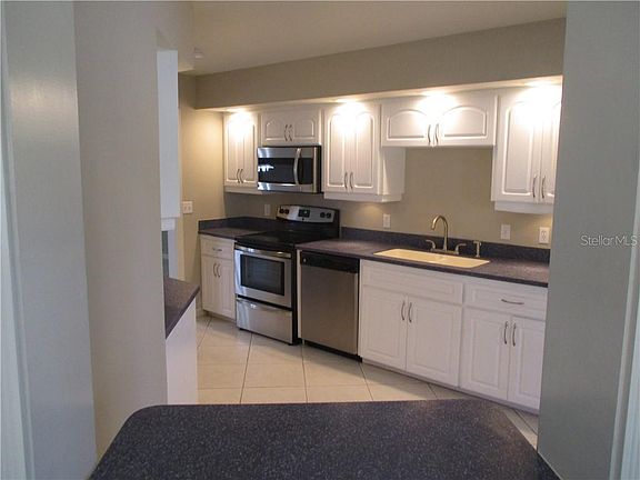 2nd image of 215 Southampton Dr