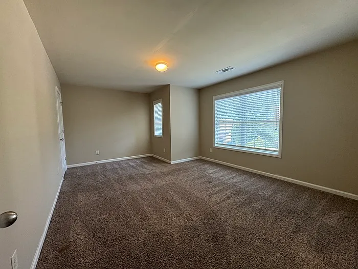 835 Westmoreland Ln NE — Photo 14