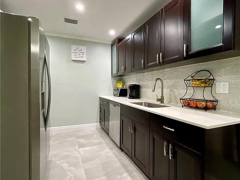8921 NW 28th Dr #64-D — Photo 2