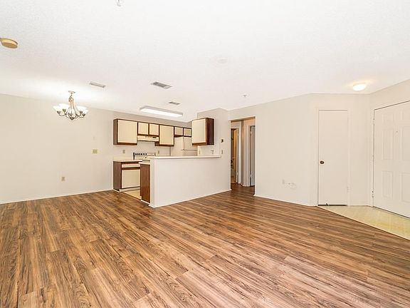 5th image of 956 Salt Pond Pl Unit 208