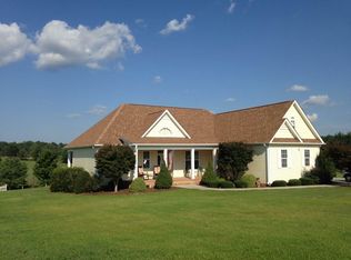 1315 Falcons Dr, Walhalla, SC 29691